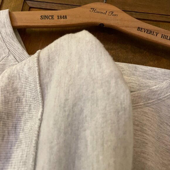 YOGALICIOUS Stephanie Sweatshirt! Size Large (L) / Super SOFT! - Picture 7 of 7